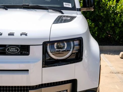New 2026 Land Rover Defender 110 V8 AWD/4WD image 59