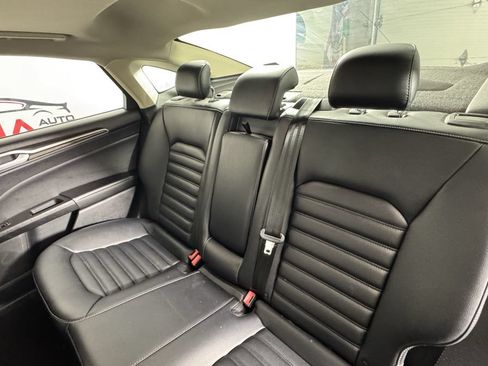 Used 2020 Ford Fusion SEL FWD image 28