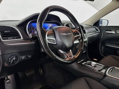 Used 2020 Chrysler 300 Touring w/ Sport Appearance Package RWD image 21