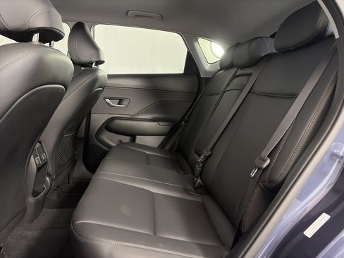 Used 2024 Hyundai Kona Limited AWD/4WD image 7