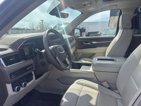 Used 2021 GMC Yukon Denali w/ Denali Ultimate Package AWD/4WD image 11
