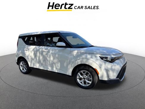 Used 2025 Kia Soul LX w/ LX Technology Package image 1