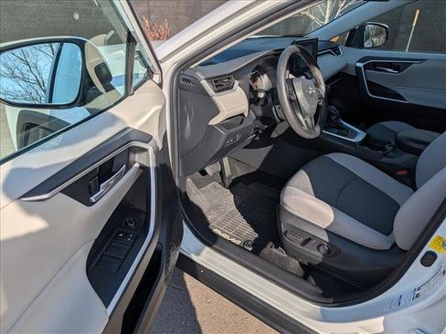 Used 2020 Toyota RAV4 XLE w/ All Weather Liner Package image 24