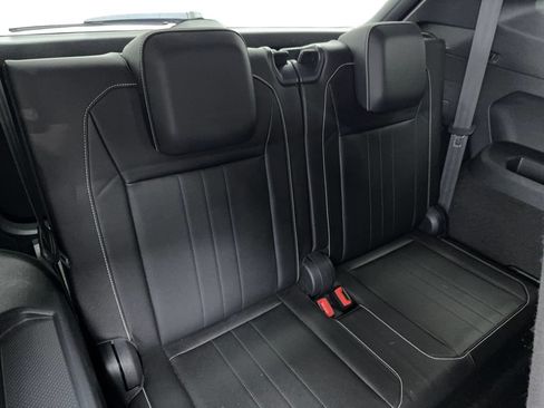 Used 2022 Volkswagen Tiguan SE R-Line FWD image 54