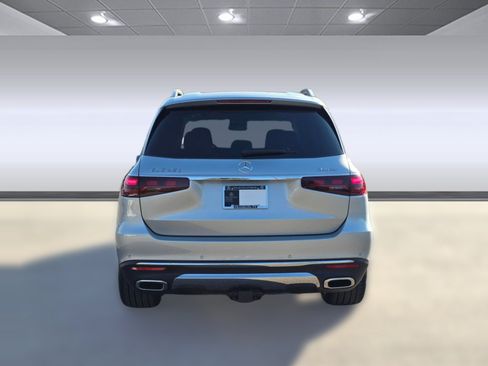 Certified 2026 Mercedes-Benz GLS 450 4MATIC image 9
