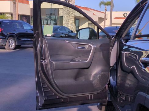 Used 2023 Toyota RAV4 XLE image 14