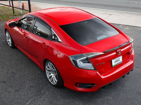 Used 2020 Honda Civic Sport image 8