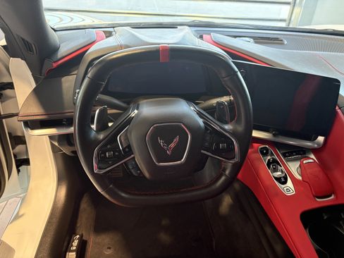 Used 2024 Chevrolet Corvette Stingray Preferred Cpe w/ Battery Protection Package image 11