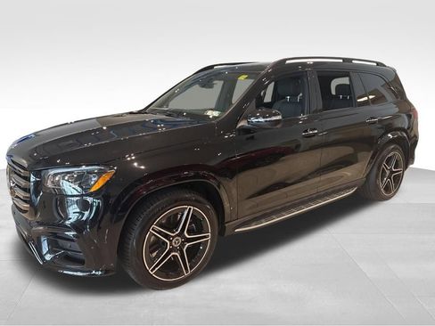 New 2026 Mercedes-Benz GLS 450 4MATIC image 2