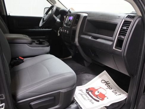 Used 2018 RAM 1500 Express image 23