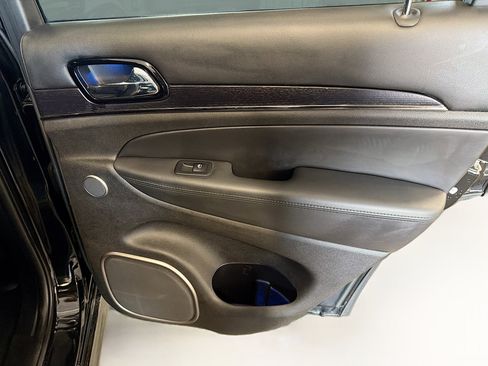 Used 2019 Jeep Grand Cherokee High Altitude AWD/4WD image 32