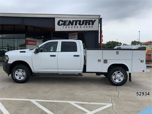Used 2024 RAM 2500 Tradesman AWD/4WD image 4
