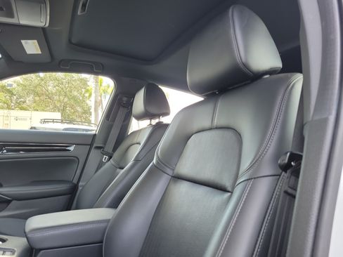 Used 2024 Honda Civic Sport Touring image 21