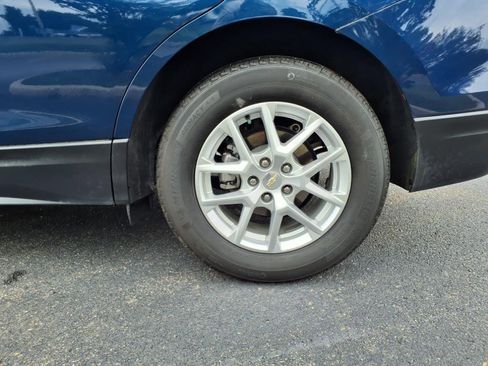 Used 2022 Chevrolet Equinox LS w/ LS Convenience Package image 23