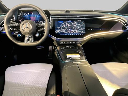 New 2026 Mercedes-Benz E 53 AMG e 4MATIC Sedan image 7