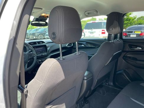 Used 2022 Chevrolet TrailBlazer LT w/ Convenience Package FWD image 25