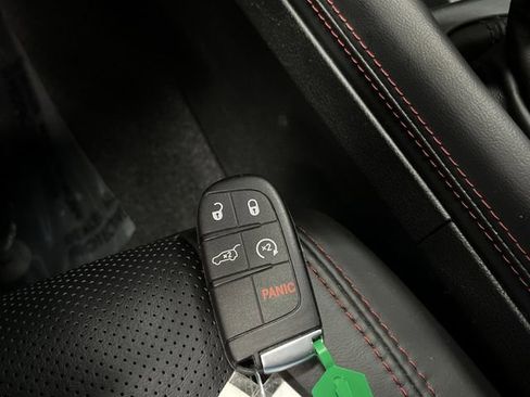 Certified 2025 Dodge Durango R/T image 30