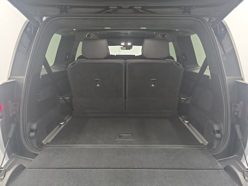 Used 2024 Rivian R1S Adventure AWD/4WD image 15