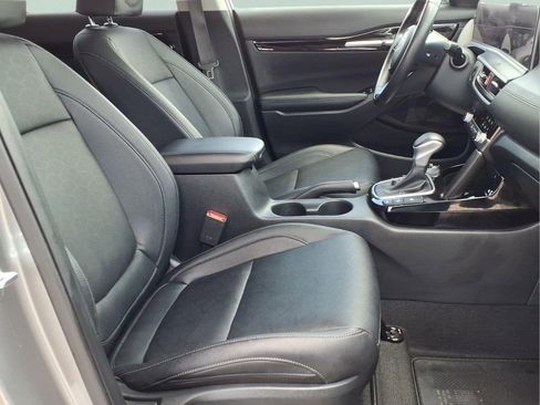 Used 2025 Kia Seltos EX w/ EX Sunroof Package FWD image 12