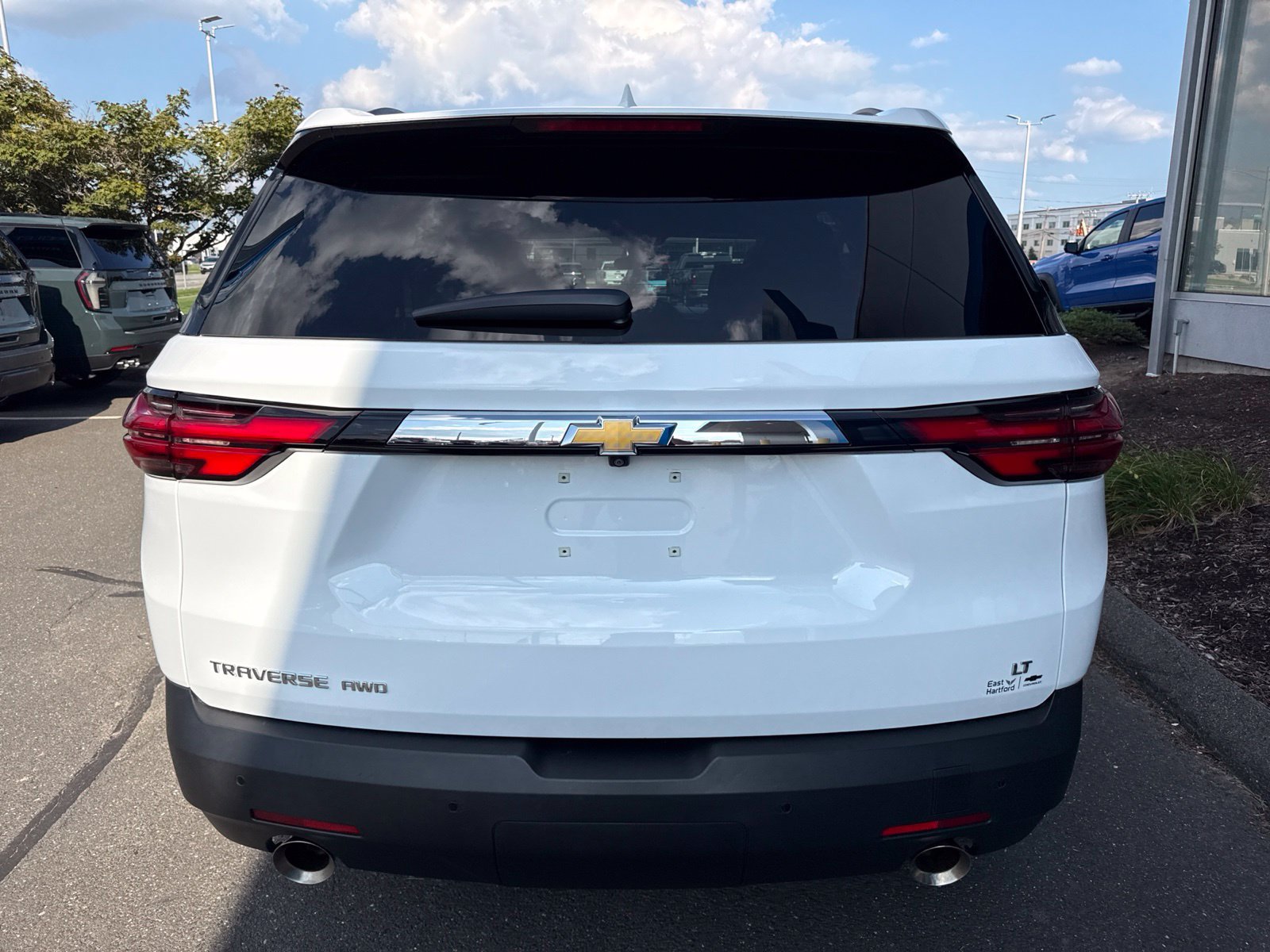 Used 2023 Chevrolet Traverse LT AWD/4WD image 7