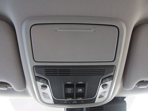 Used 2023 Honda Ridgeline RTL-E image 37