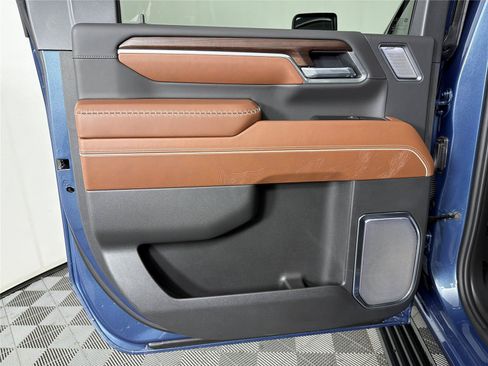 New 2026 GMC Sierra 2500 Denali Ultimate AWD/4WD image 19