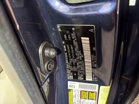 Used 2018 Toyota Sienna XLE image 30