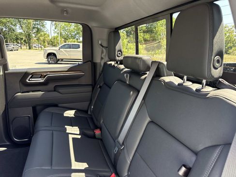 New 2026 Chevrolet Silverado 1500 LT Trail Boss w/ LT Trail Boss Premium Package AWD/4WD image 11