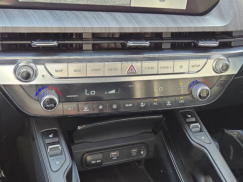 Used 2023 Kia Telluride SX FWD image 29