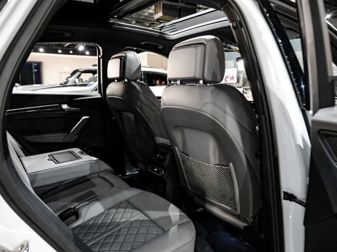 Used 2021 Audi SQ5 Prestige w/ Prestige Package AWD/4WD image 39