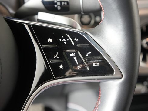 Used 2025 Mercedes-Benz G 550 image 22
