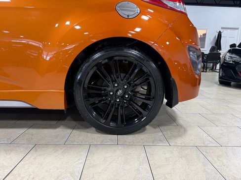 Used 2016 Hyundai Veloster Turbo image 32