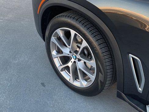 Certified 2022 BMW X5 xDrive40i w/ Parking Assistance Package image 13