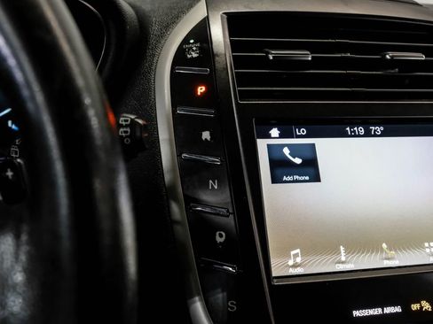 Used 2019 Lincoln MKC Premiere FWD image 25