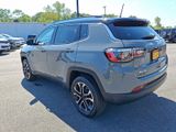 Certified 2022 Jeep Compass Limited image 4
