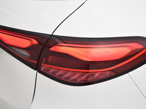 Used 2026 Mercedes-Benz GLC 300 image 14