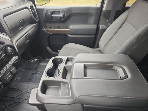 Used 2020 Chevrolet Silverado 1500 RST w/ Bed Protection Package AWD/4WD image 32