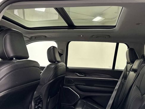 Used 2021 Jeep Grand Cherokee L Limited image 24