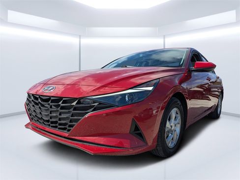 Used 2022 Hyundai Elantra SE image 7