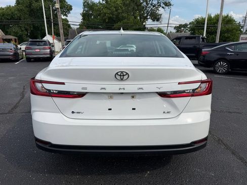 Used 2025 Toyota Camry LE FWD image 7