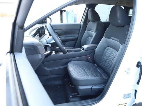 New 2026 Nissan Kicks SV FWD image 8