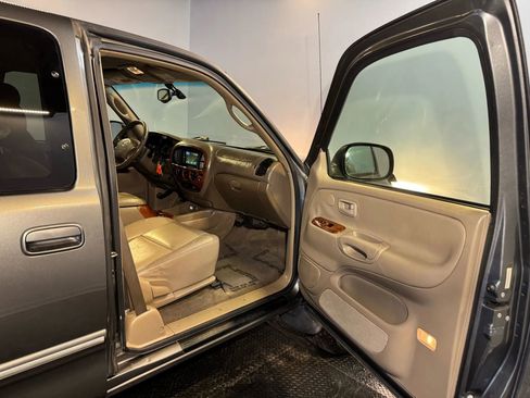 Used 2003 Toyota Tundra Limited image 24