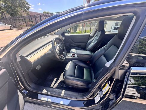 Used 2019 Tesla Model 3 Long Range RWD image 4