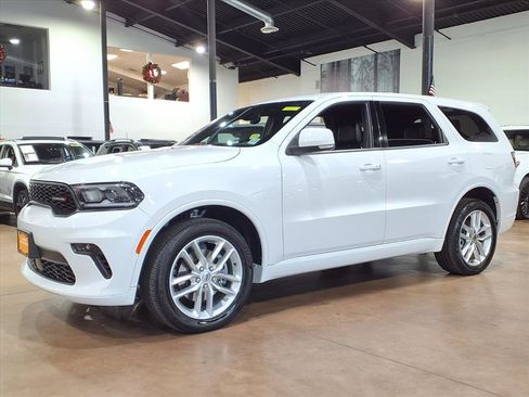 Certified 2022 Dodge Durango GT image 3