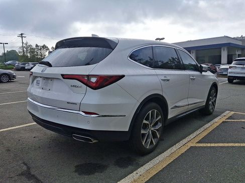 Used 2023 Acura MDX SH-AWD w/ Technology Package image 3