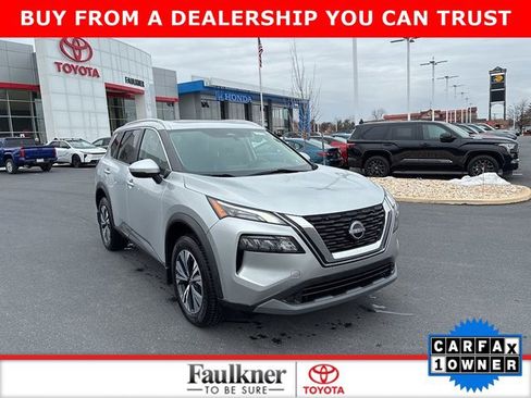 Used 2022 Nissan Rogue SV w/ SV Premium Package image 1