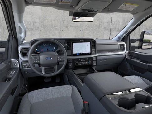 New 2026 Ford F250 XLT w/ XLT Premium Package image 9