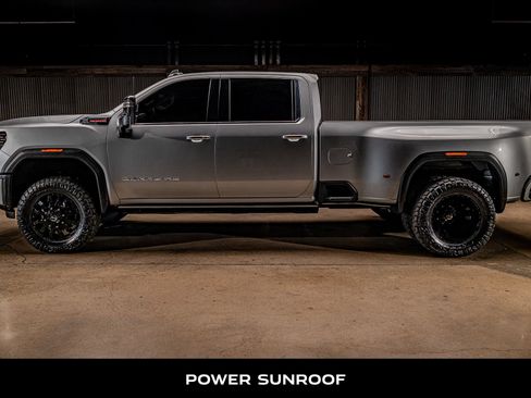 Used 2025 GMC Sierra 3500 Denali w/ Denali Reserve Package AWD/4WD image 6