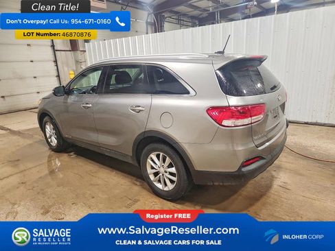 Used 2018 Kia Sorento LX image 3