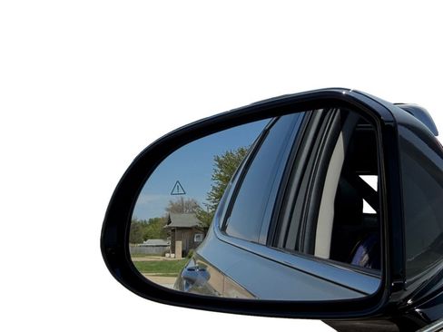 Used 2023 Hyundai Santa Fe SEL w/ Premium Package image 23